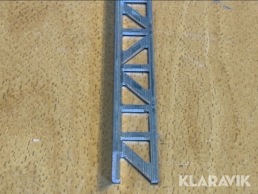 Kakellist L-profil Aluminium Blank 10mm 70st