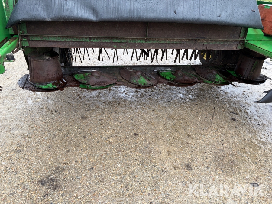 Slåtterkross John Deere 1360