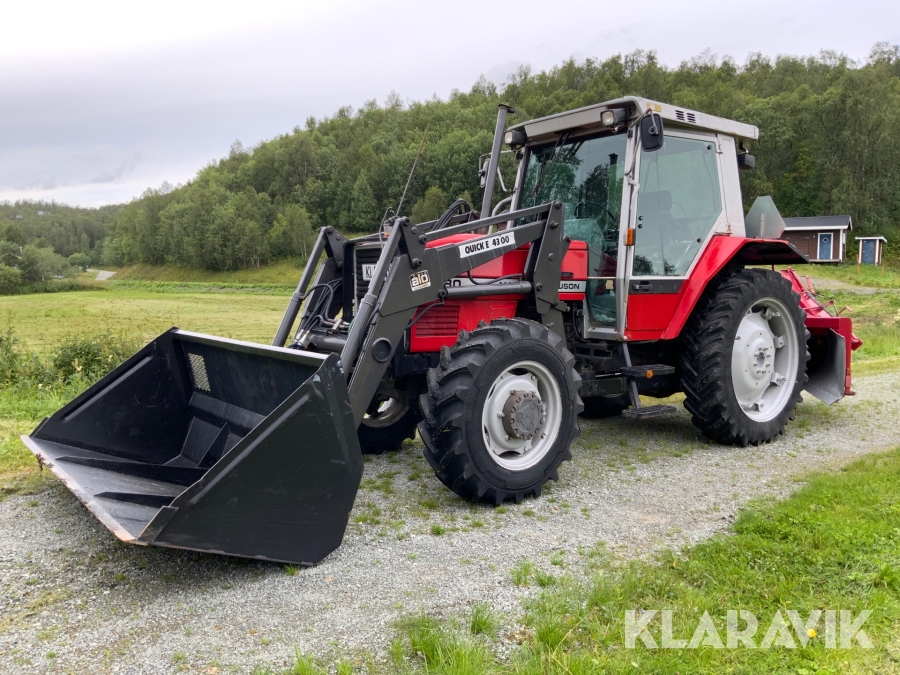 Traktor Massey Ferguson 3080 med skopa och snöslunga