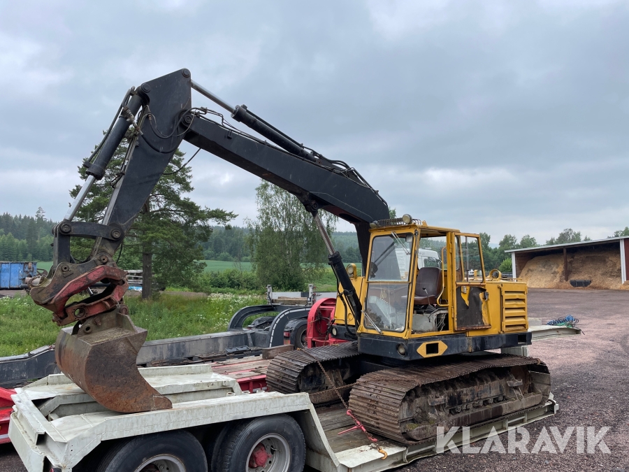 Grävmaskin Åkerman H7B med maskintrailer