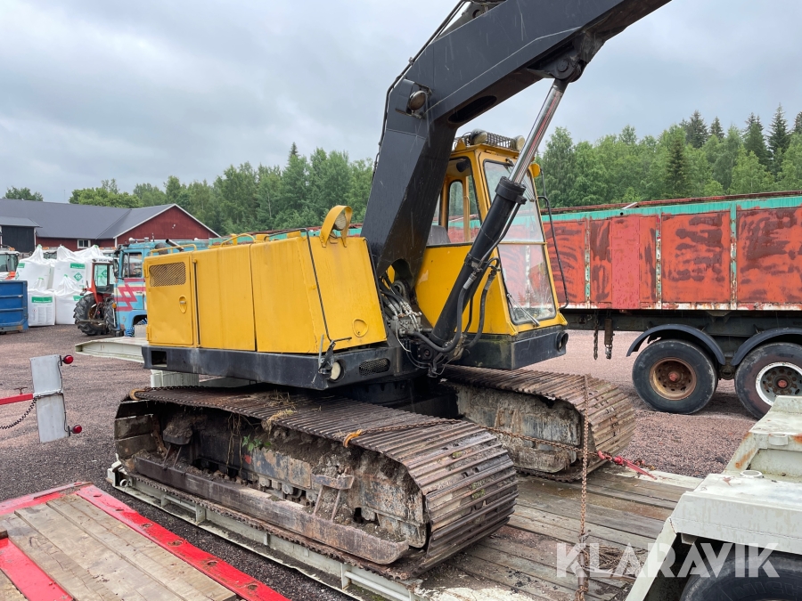 Grävmaskin Åkerman H7B med maskintrailer