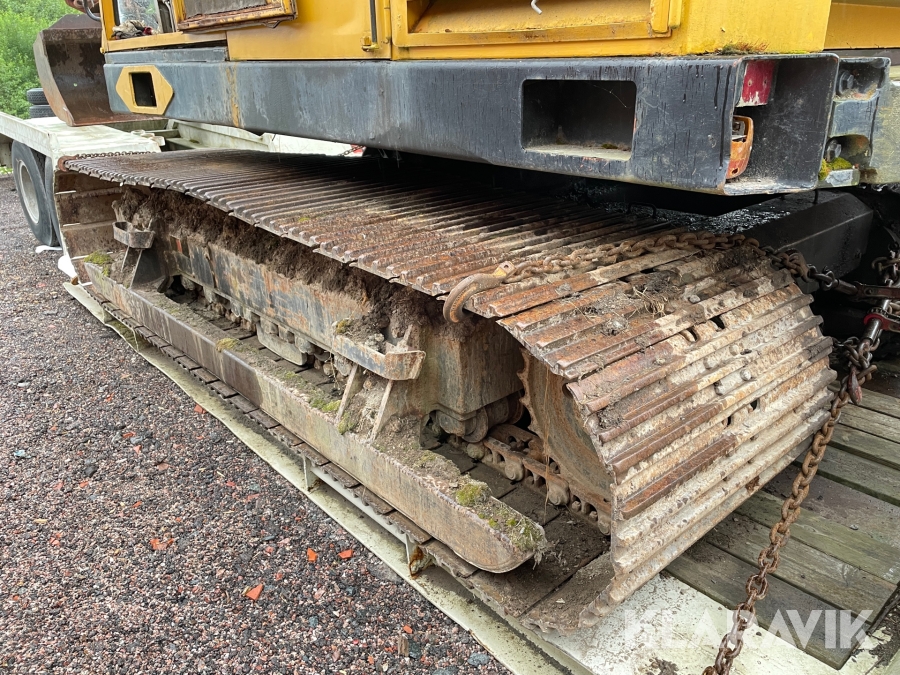 Grävmaskin Åkerman H7B med maskintrailer