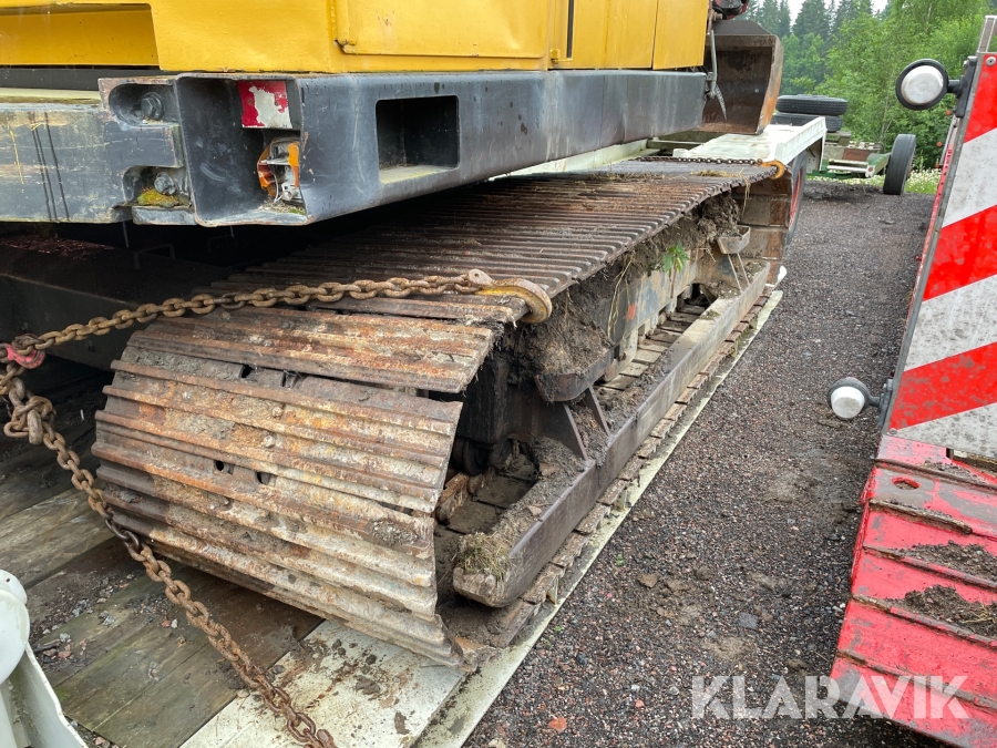 Grävmaskin Åkerman H7B med maskintrailer