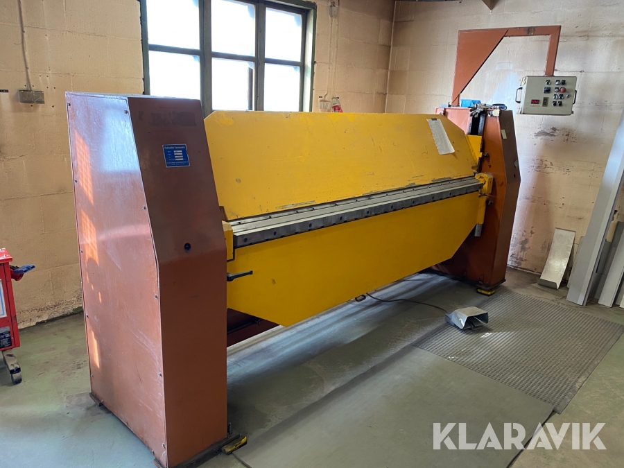 Kantvik hydraulisk Ystads Hydraul & Industrimaskiner KLE 2500 x 3 3mm plåt