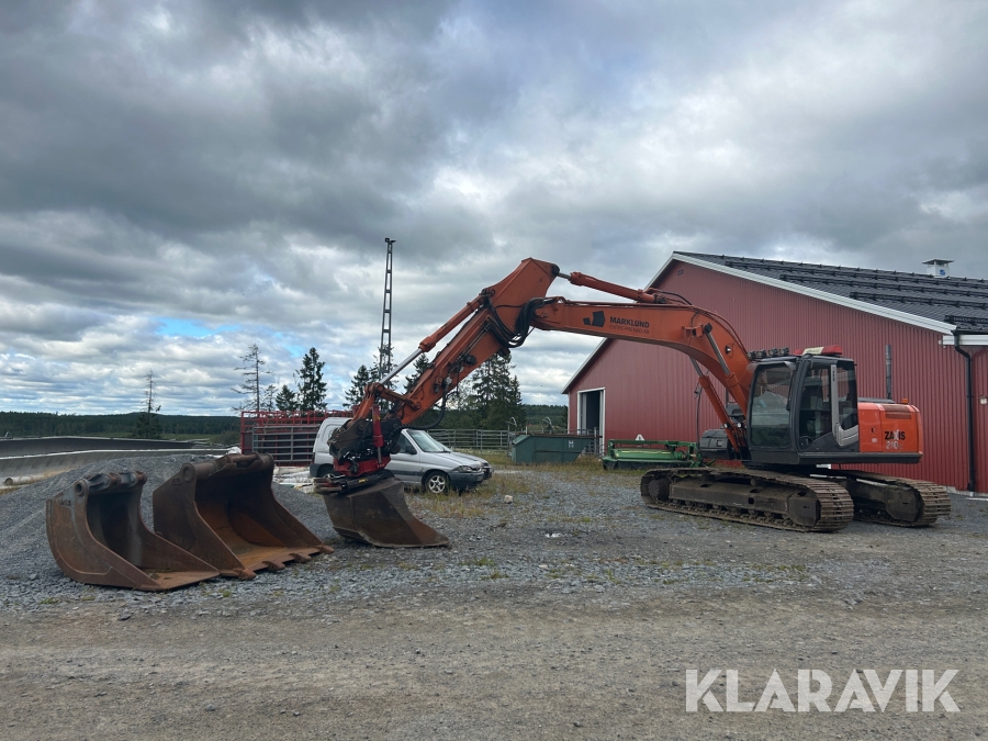 Grävmaskin Hitachi ZX210LC-3 med redskap