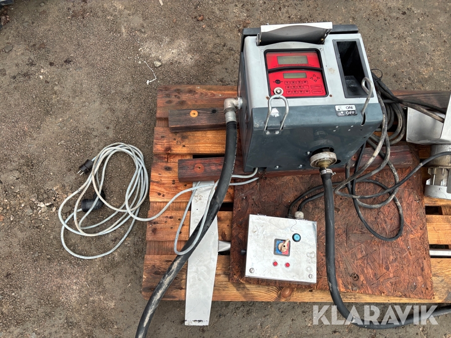 Pump och räkneverk Piusi med slang och munstycke