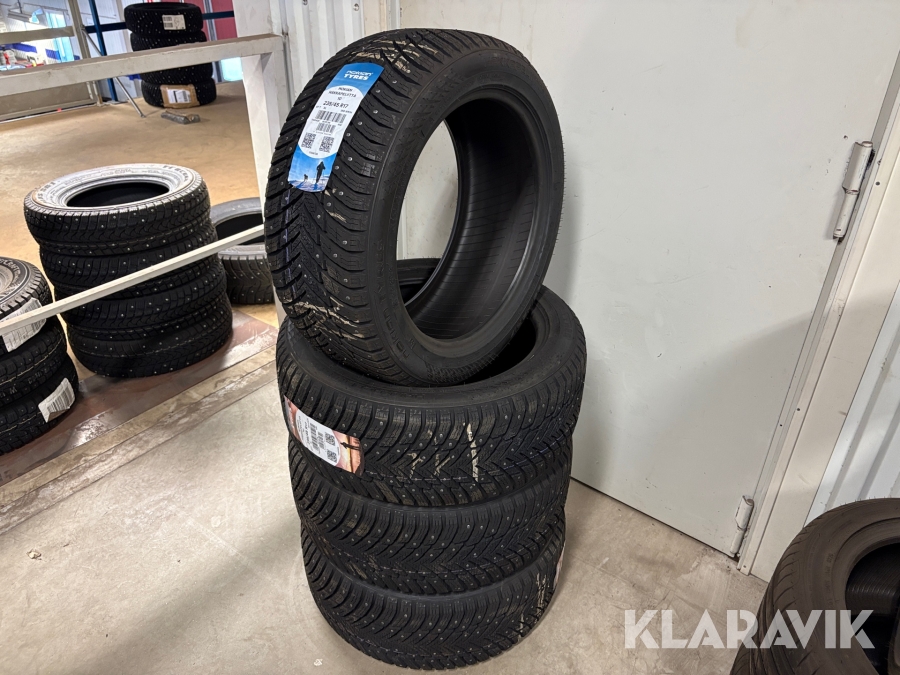 Personbilsdäck Nokian Tyres Hakkapeliitta 10