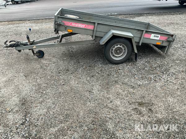 Personbilssläp Sävsjösläpet FTB 2501-01 med tipp