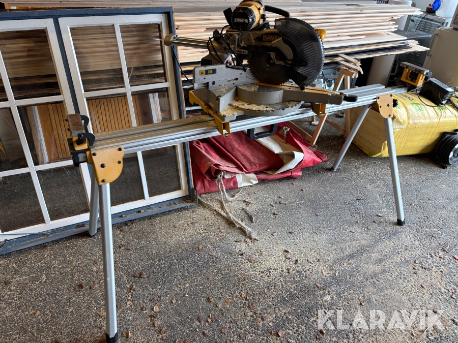 Kap/gersåg Dewalt DW717XPS