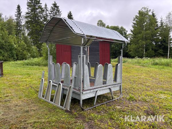 Foderhäck med tak