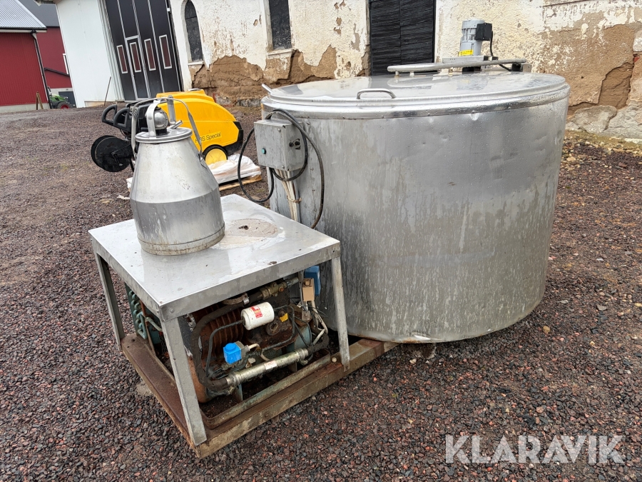 Rostfri mjölktank Wedholms DF813 AD 1250 L