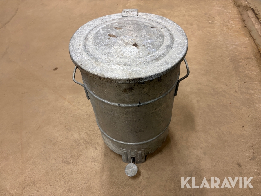 Galvad soptunna med lock