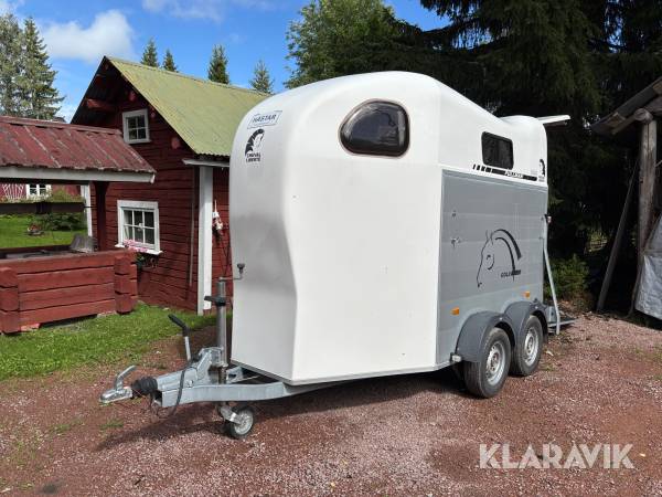 Hästtransport Cheval Liberté Pullman