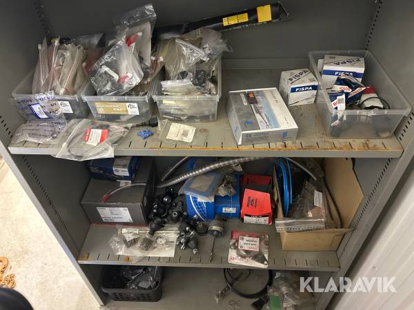 Blandade reservdelar personbil