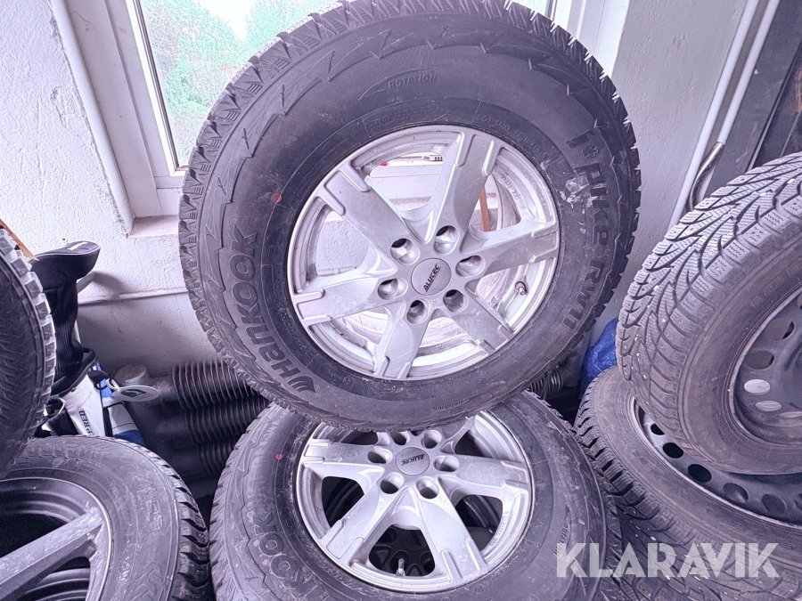 Dubbdäck på fälg Hankook 245/17R16 4st