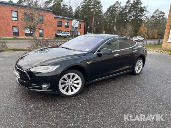 Tesla S85D 524hk