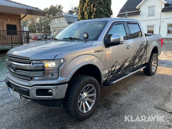 Pickup Ford F 150 Lariat SuperCrew 5.0 V8