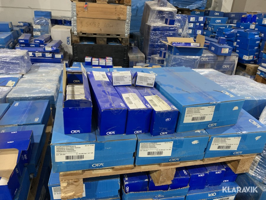 Förpackningar Träskruv 3,0-20mm 200 st (NYTT)