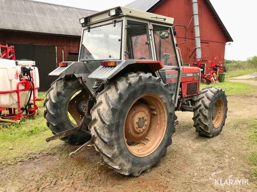 Traktor Massey Ferguson 375