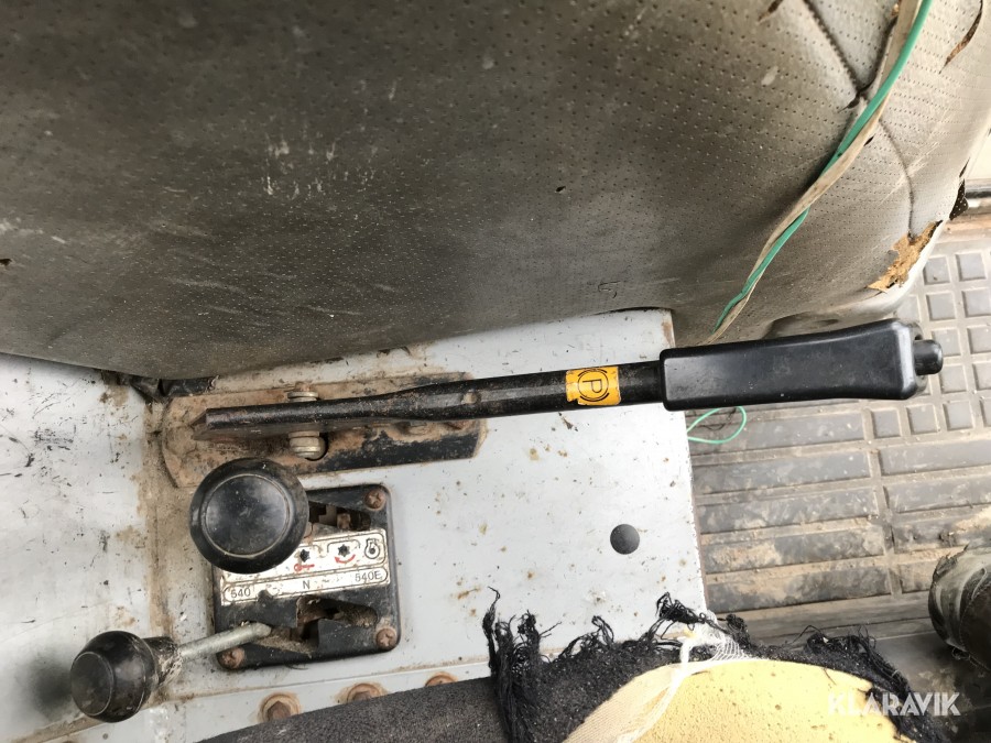 Traktor Massey Ferguson 375