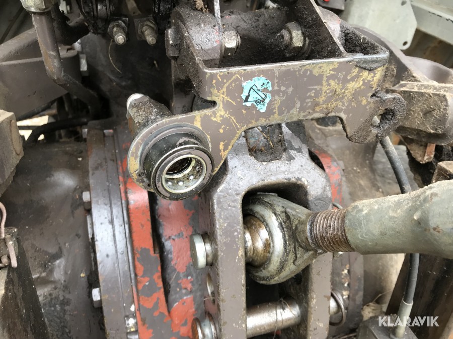 Traktor Massey Ferguson 375