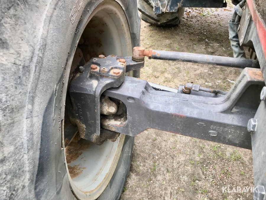 Traktor Massey Ferguson 375