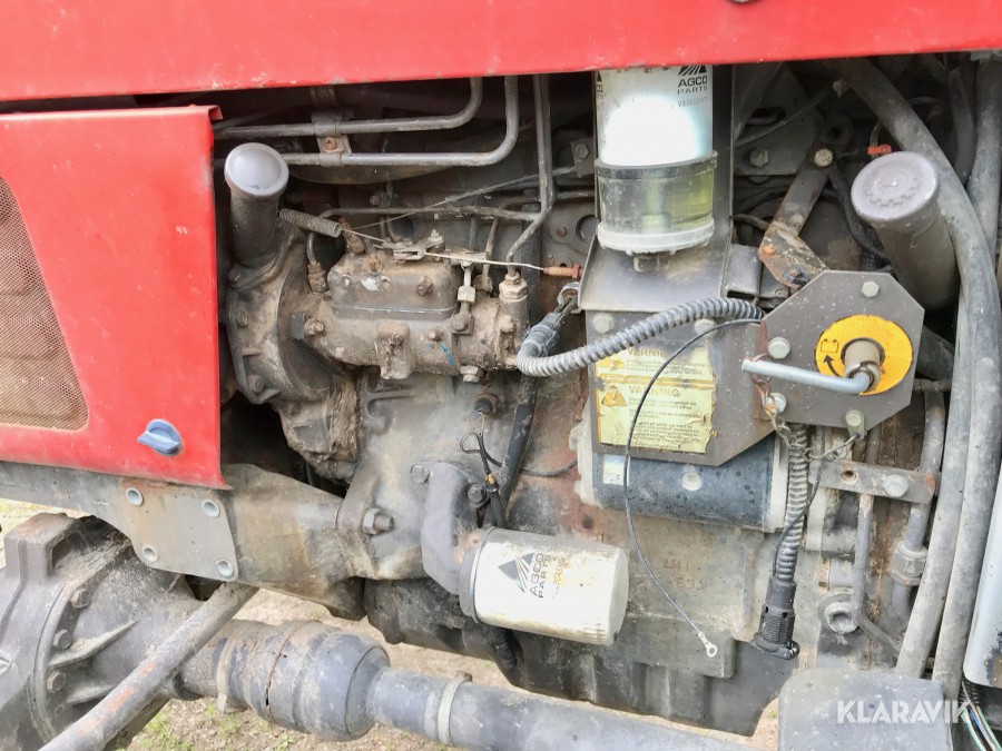 Traktor Massey Ferguson 375