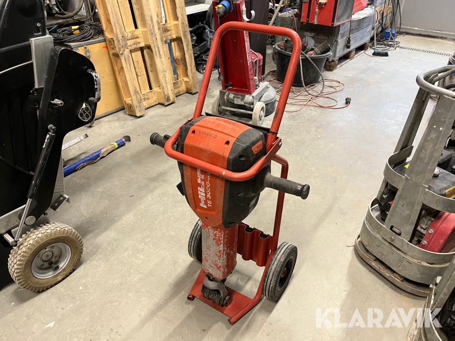 Bilmaskin Hilti TE 3000-AVR