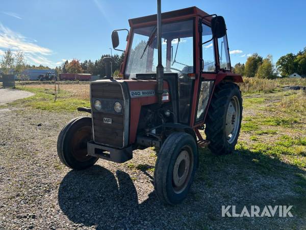 Traktor Massey Ferguson 240