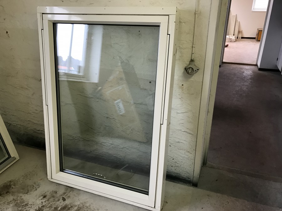 Pivåhängt fönster