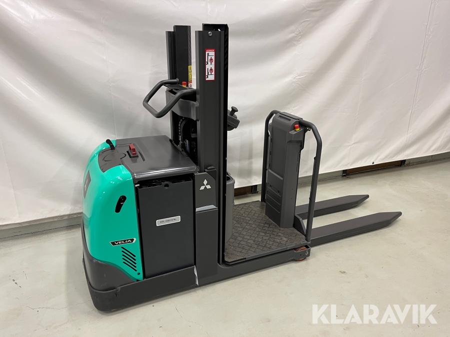 Truck Mitsubishi OPBL10P, Järfälla, Klaravik auktioner