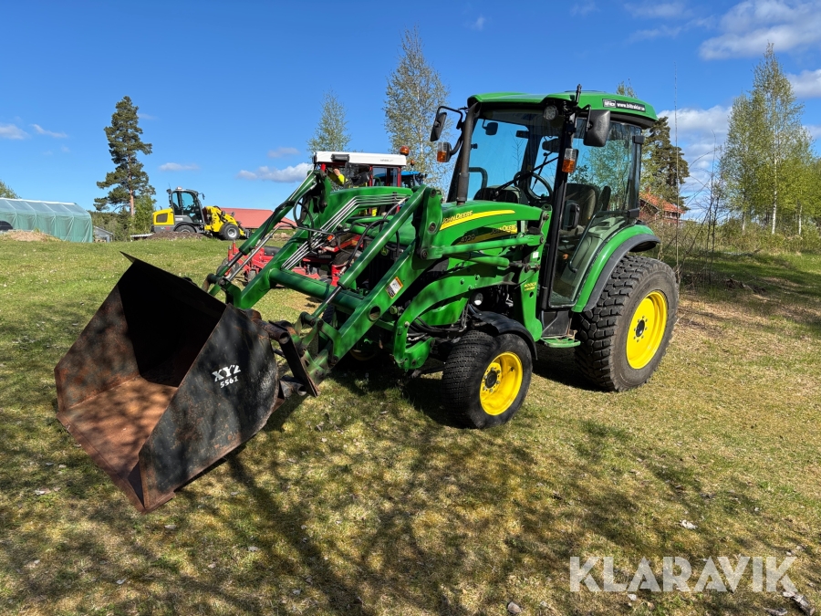 Traktor John Deere 4720