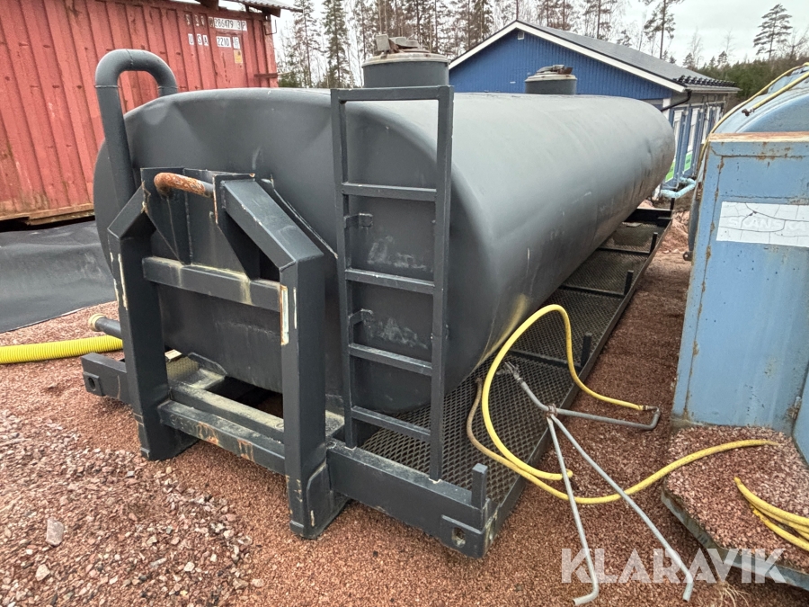 Vattentank på lastväxlarram