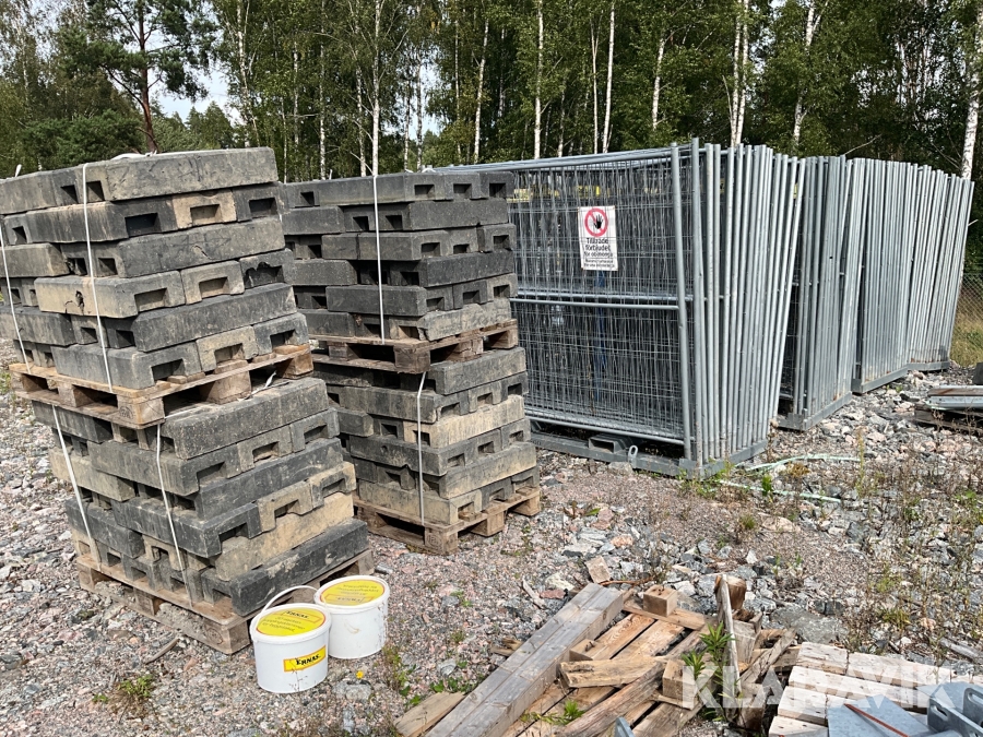 Byggstaket 4paket 66meter i varje med fötter