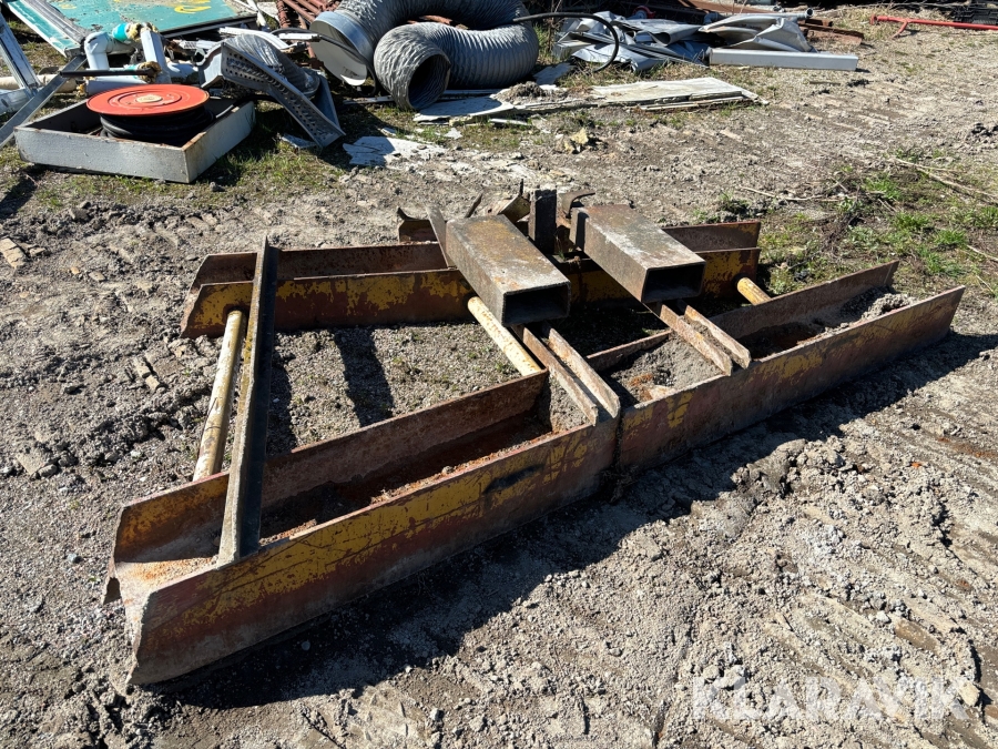 Vägskrapa till lastmaskin