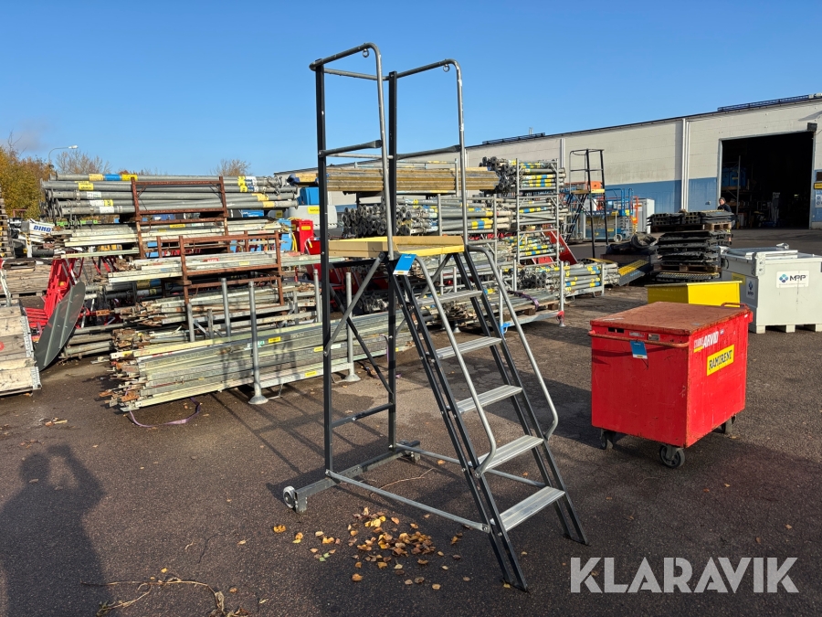 Trappstege med plattform 1.6m