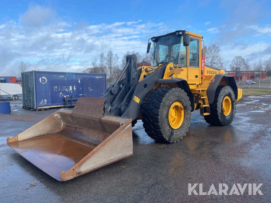 Hjullastare Volvo L120E med skopa och ny utbytesmotor