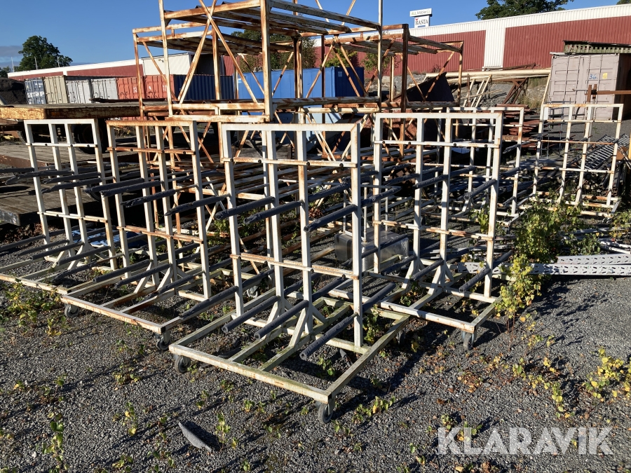 Material/torkvagnar på hjul