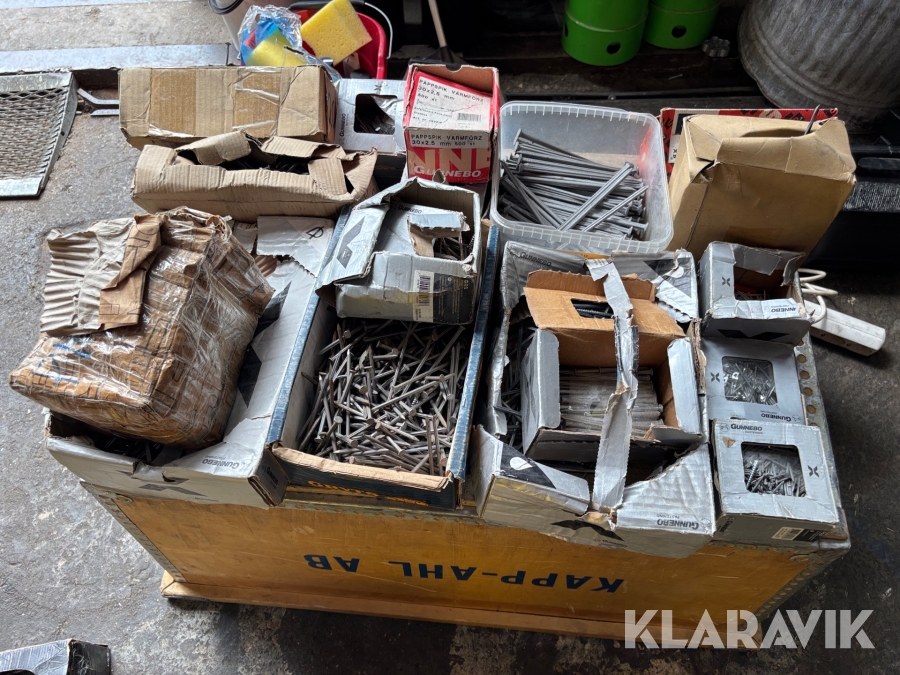 Spik, skruv och infästning