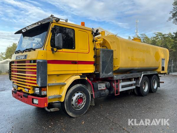Veteranlastbil / slamsug Scania R143H med tank