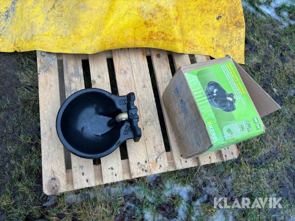 Eluppvärmd vattenkopp Kerbl H10 24v 80 vat 1,6 L