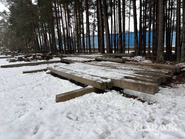 Betongpålar ca 70st