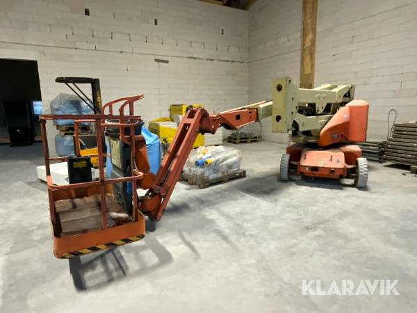 Vikbomslift JLG E400AJP narrow