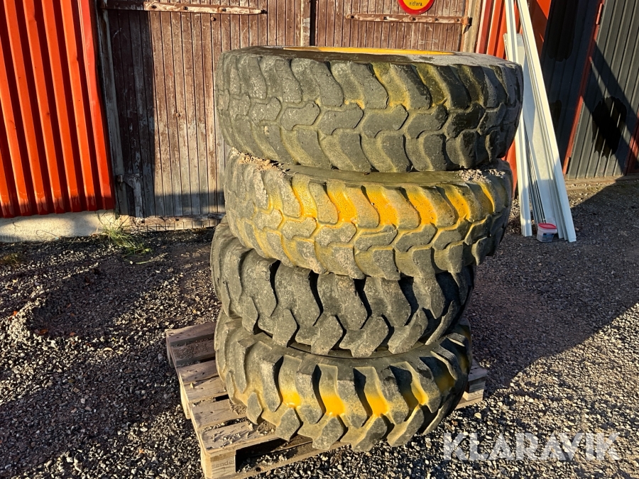 Entreprenaddäck 4st