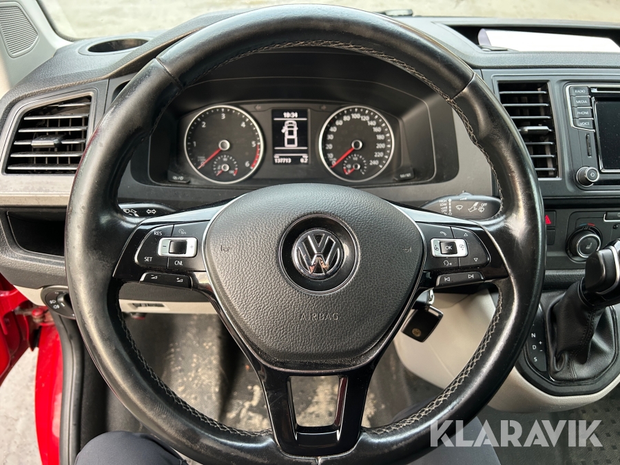 Flakbil Volkswagen Transporter dubbelhytt T30 2.0 TDI 4 Motion