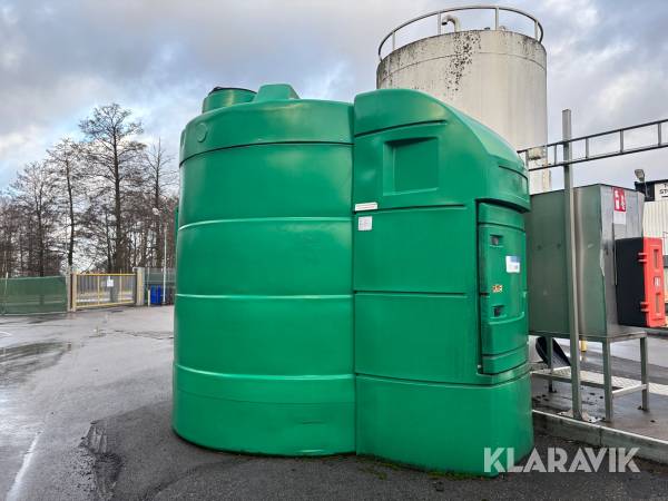 Tank Kingspan Titan 9000L med pump