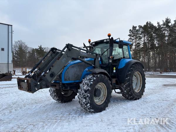 Traktor Valtra T170 med frontlastare