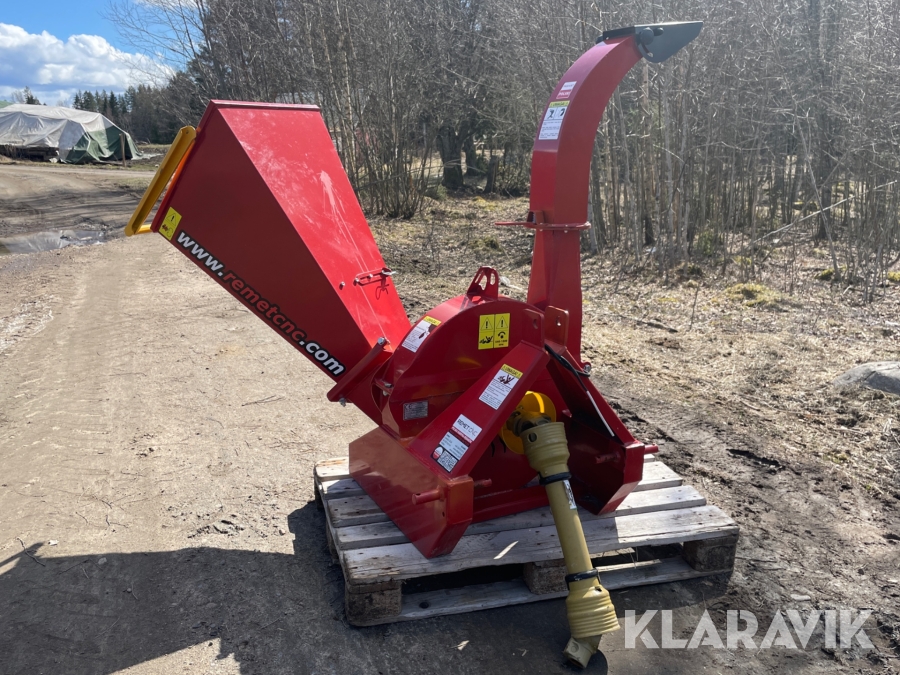 Flistugg Remet CNC RT-630 till traktor 