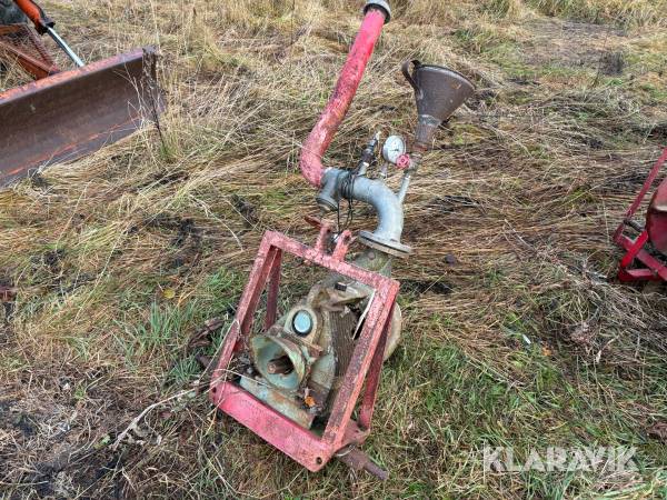 Bevattningssystem Caprari Mec D3/80 med sprinklers, rör och slang