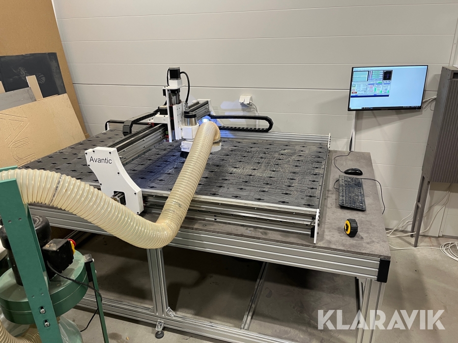 CNC Fräs Raw Avantic 2,2kw spindel